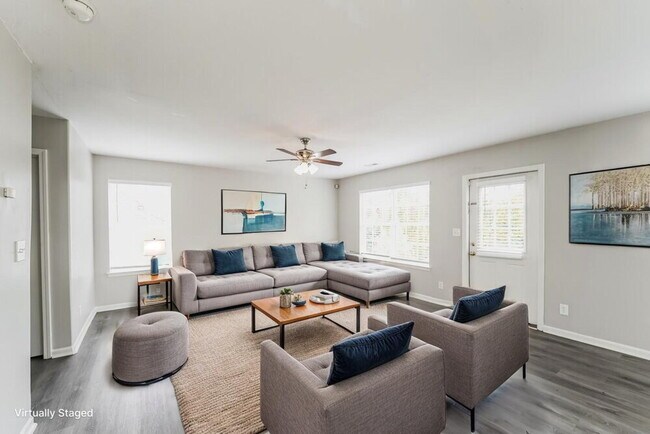 Photo - 6913 Seney Dr