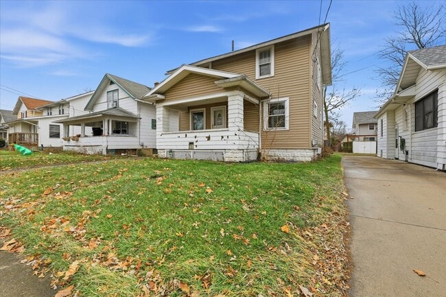 Photo - 559 Cortlandt Ave