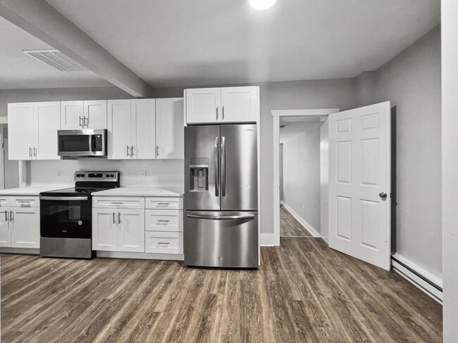 Photo - 327-337 W Chestnut Street