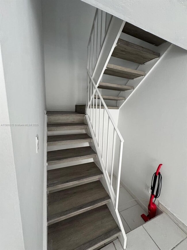 Photo - 9155 Fontainebleau Blvd