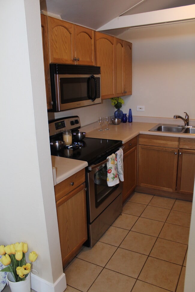 Brand new stainless steel appliances! - 1400 Julian St