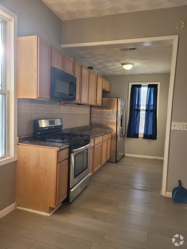 Building Photo - 8534 S Burley Ave Unit 2 Rental