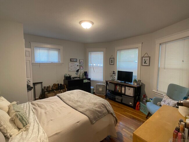 Photo - 78 Perkins St Unit 1