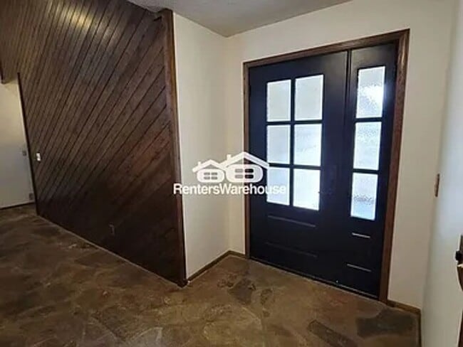 Photo - 18705 Partridge Cir