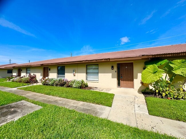 Building Photo - 3047 Tropicana Blvd Unit #3