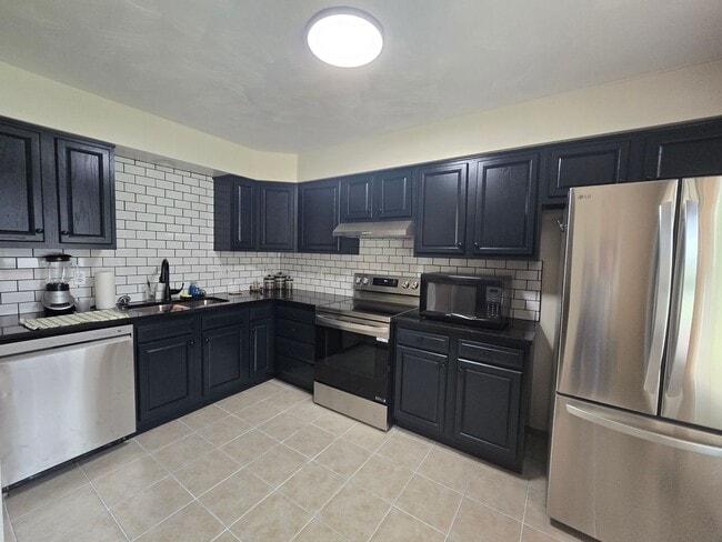 Photo - Beautiful 2 Bedroom Townhome - Only Steps ...