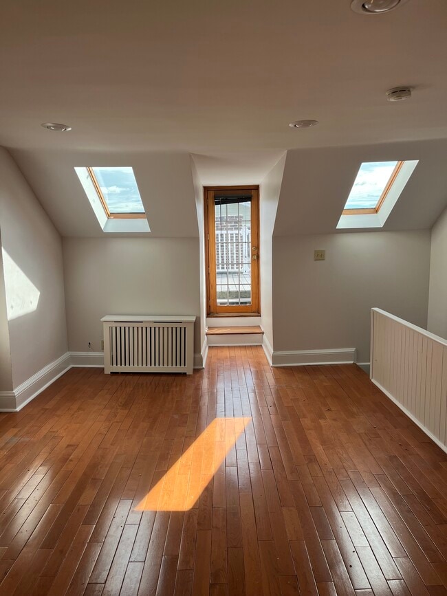 Photo - 457 Cedarville St