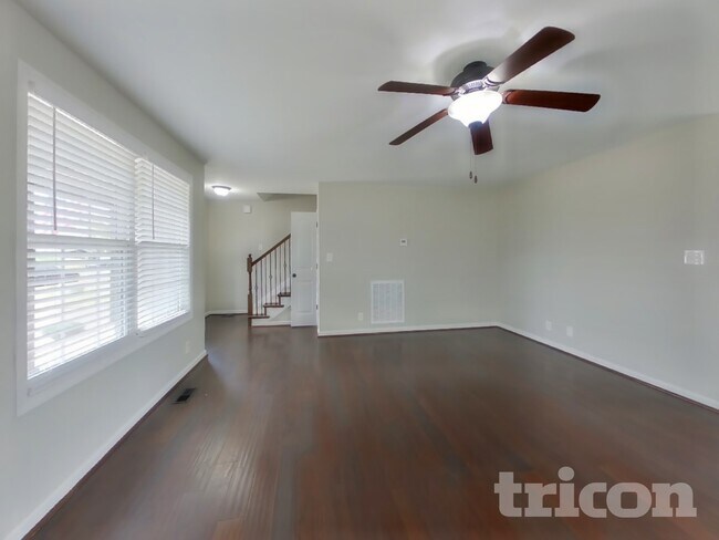 1073 Castlerock Dr