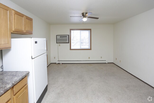 Studio - Living Area - Arrowhead Park 2525