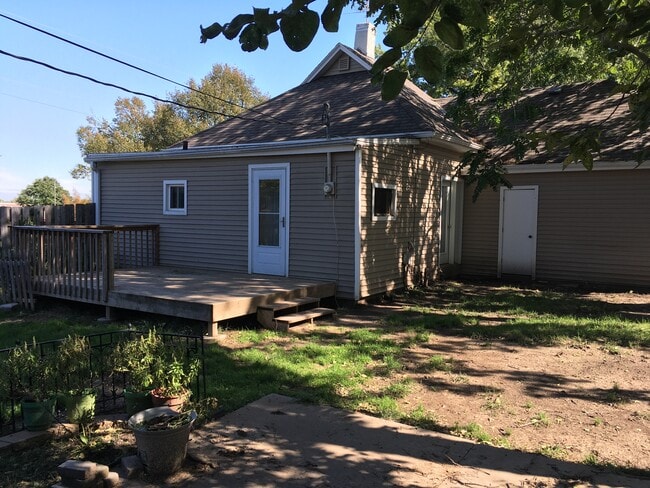 Photo - 2337 N 67th St