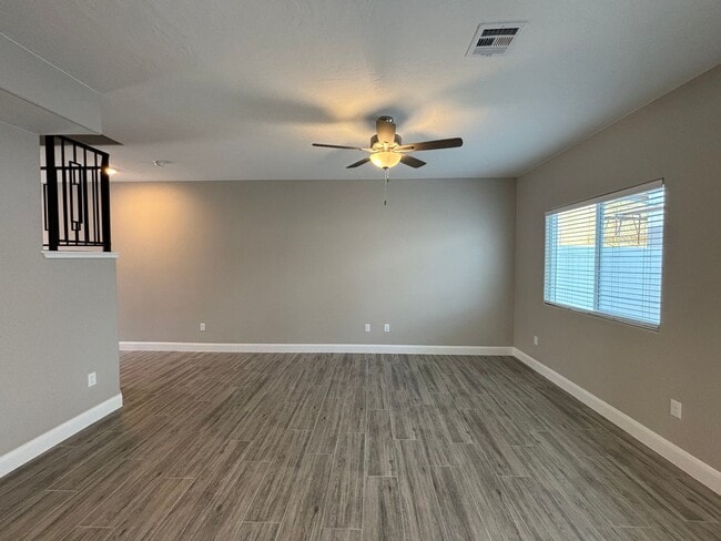 Photo - Beautiful Townhome!