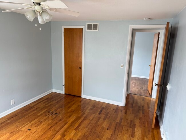 Photo - 947 Vassar Dr Unit Apartment 1