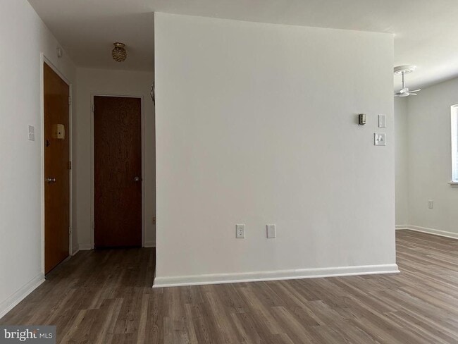 Photo - 650 Brooke Rd Unit B13