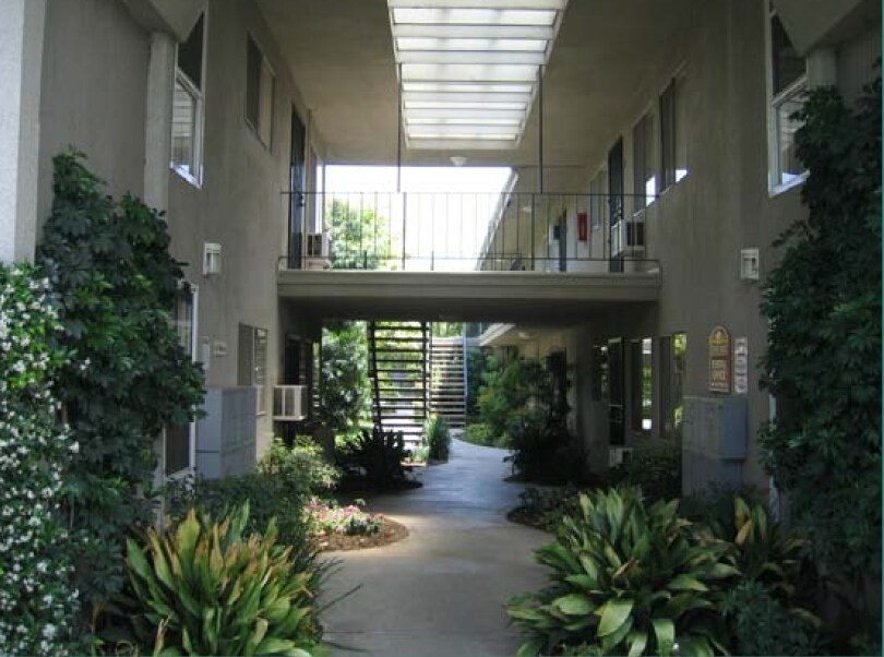 Stoneridge Apartment Homes - Centre Pointe Apartments