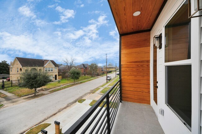 Photo - 2911 Wichita St