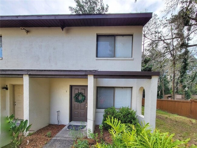 Photo - 2635 SW 35th Pl Condo Unit 807