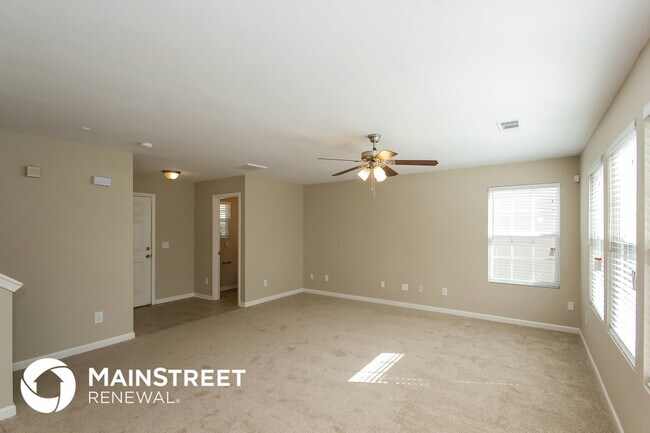 Photo - 5677 Sable Way