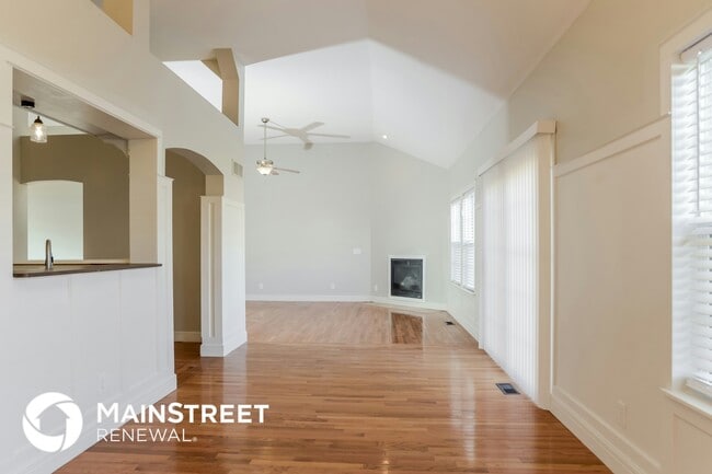 Photo - 1113 Fox Run Trail