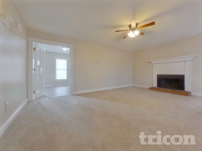 Photo - 69 Peach Crossing Dr