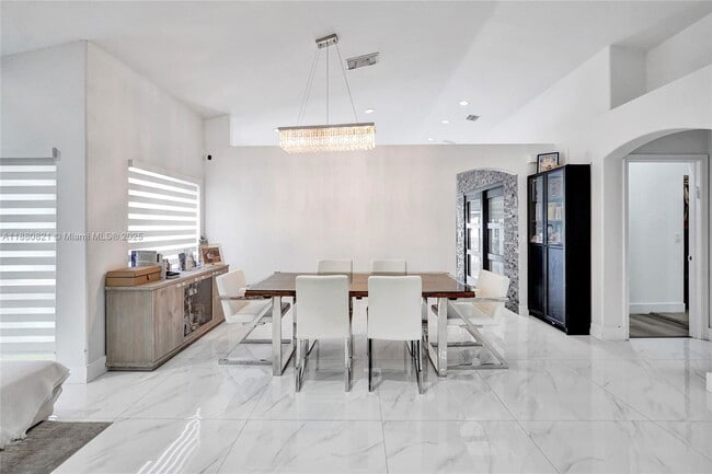 Photo - 4955 SW 33rd Ave