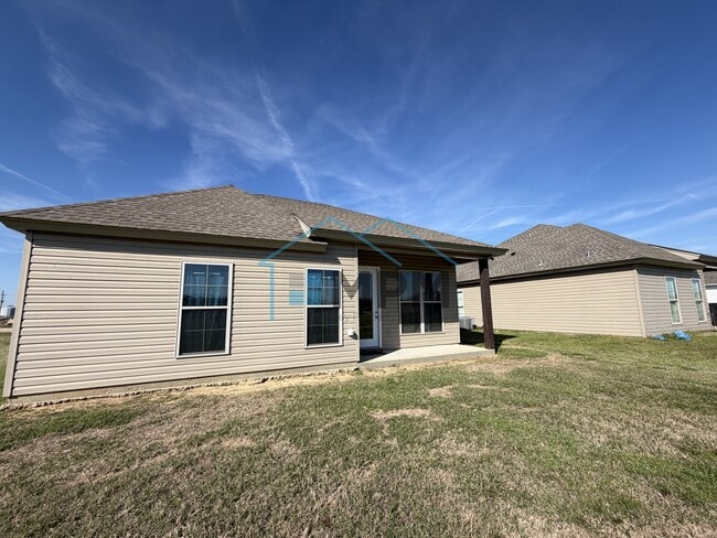 Photo - 492 Cliff Bullock Dr