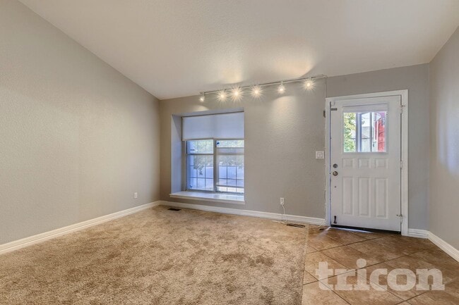 Photo - 19595 E Amherst Dr