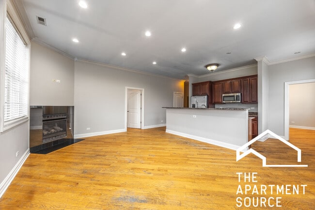 Photo - 2332 W Morse Ave Unit 2