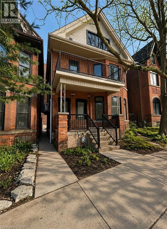 Photo - 259 John St S