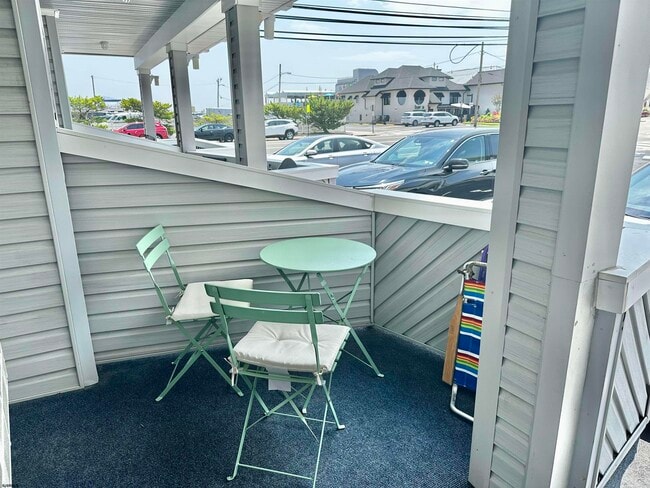 9105 Atlantic Ave Unit 32