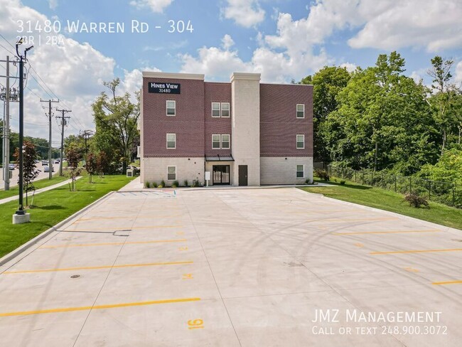 Building Photo - 31480 Warren Rd Unit 304 Rental