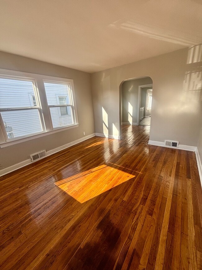 Photo - 328 Cecil Ave