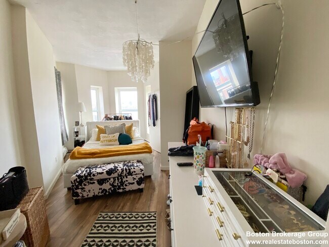 Photo - 96 Hammond St Unit 3