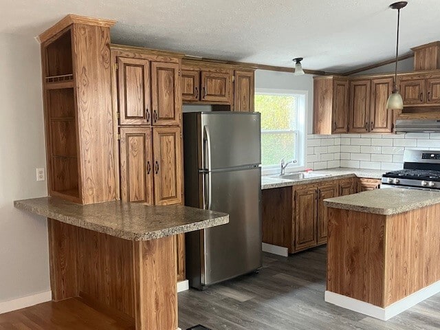 Photo - 221 Avenue M