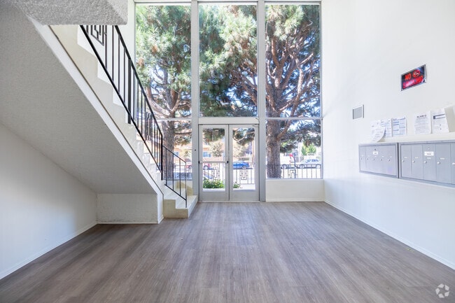 Lobby - BEAUTIFUL REMODELED 1 AND 2 BEDROOM UNITS ...