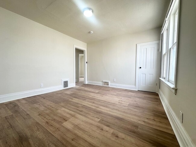 Photo - 1201 S 15th St Unit Upper