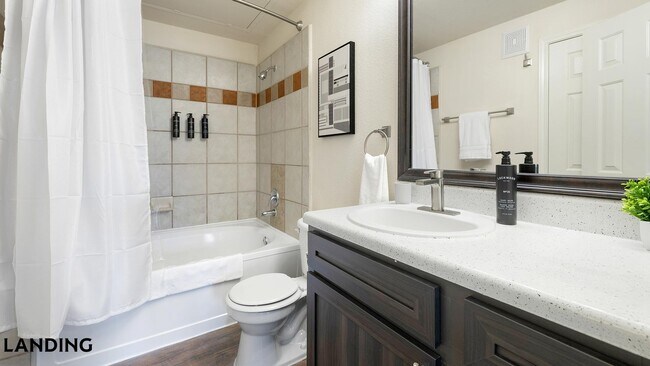 3250 Hudson Crossing Unidad 631