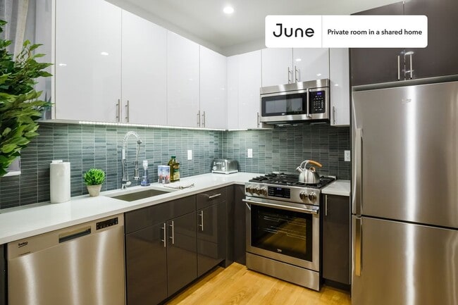 Photo - Room in Shared 4 bed/1.5 bath home Unidad B