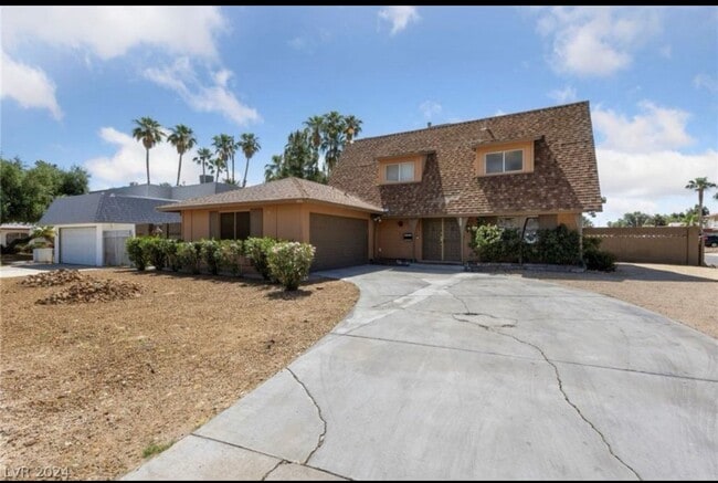 Building Photo - 3006 S Carruth St