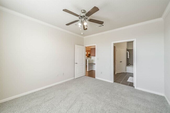 Building Photo - 1711 Old Spanish Trl Unit 401