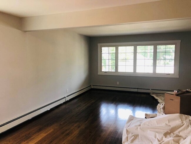 Building Photo - 38 1st St Rental