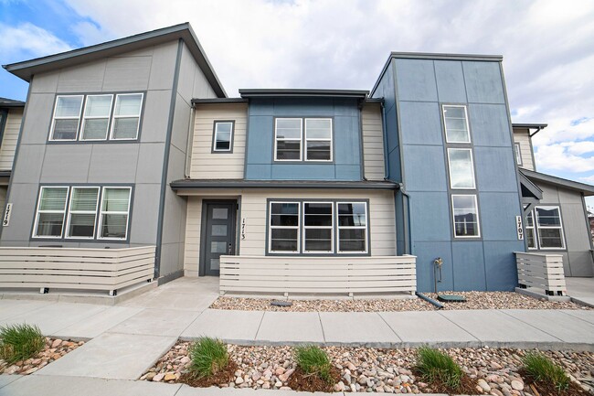 Gorgeous Townhome at Victory Ridge! - Gorgeous Townhome at Victory Ridge!