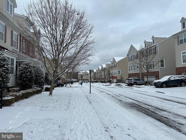 Photo - 410 Williamson Ct Townhome