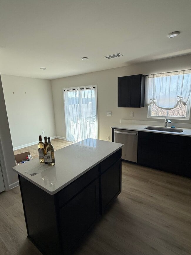 Photo - Like New Townhome!