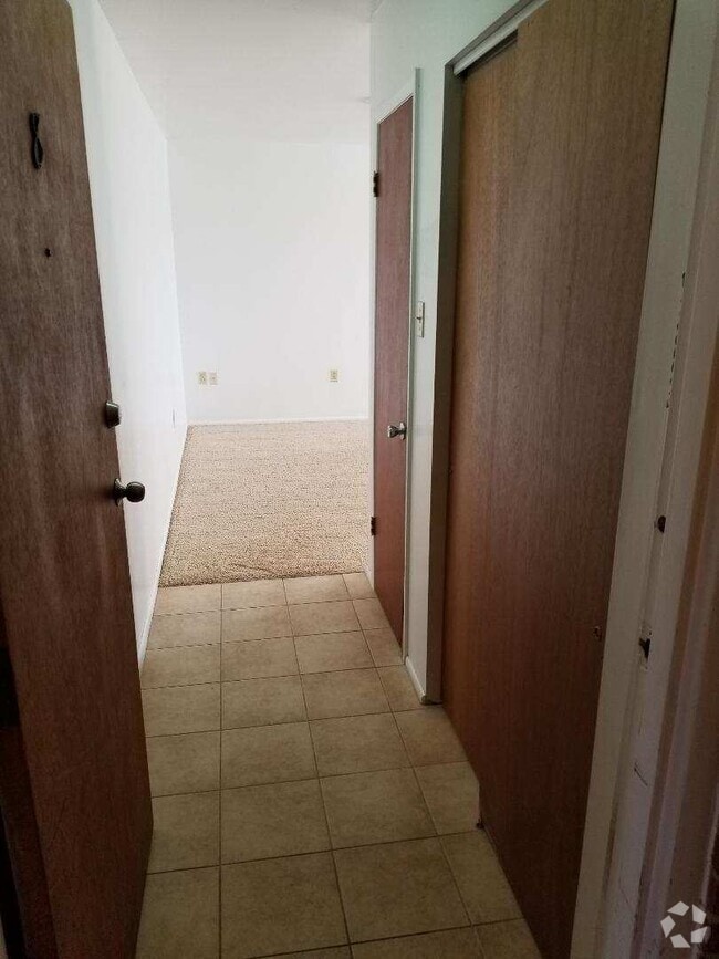 Building Photo - 22 Orchard Ave Unit 1201 Rental