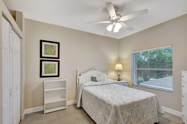 Photo - 13814 Yarmouth Dr