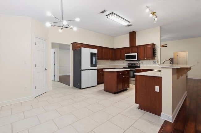 Photo - 1249 Northview Dr