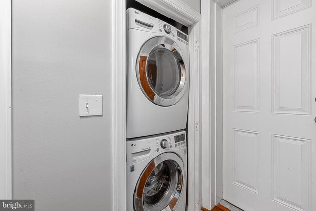 Photo - 1509 William St