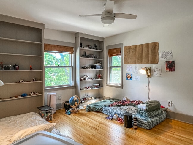 Photo - 118 E Park St