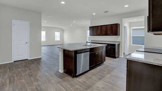 Photo - 4 BR / 2 BA - 2032 SF in Seguin - Arroyo Ranch!