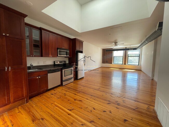 Photo - 600 Columbia Rd Unit 27